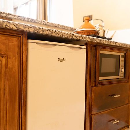 La Terrassa Appartement Climatise 艾兹鲁 外观 照片