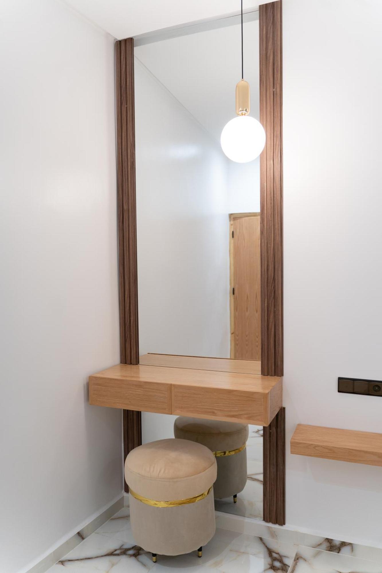 La Terrassa Appartement Climatise 艾兹鲁 外观 照片