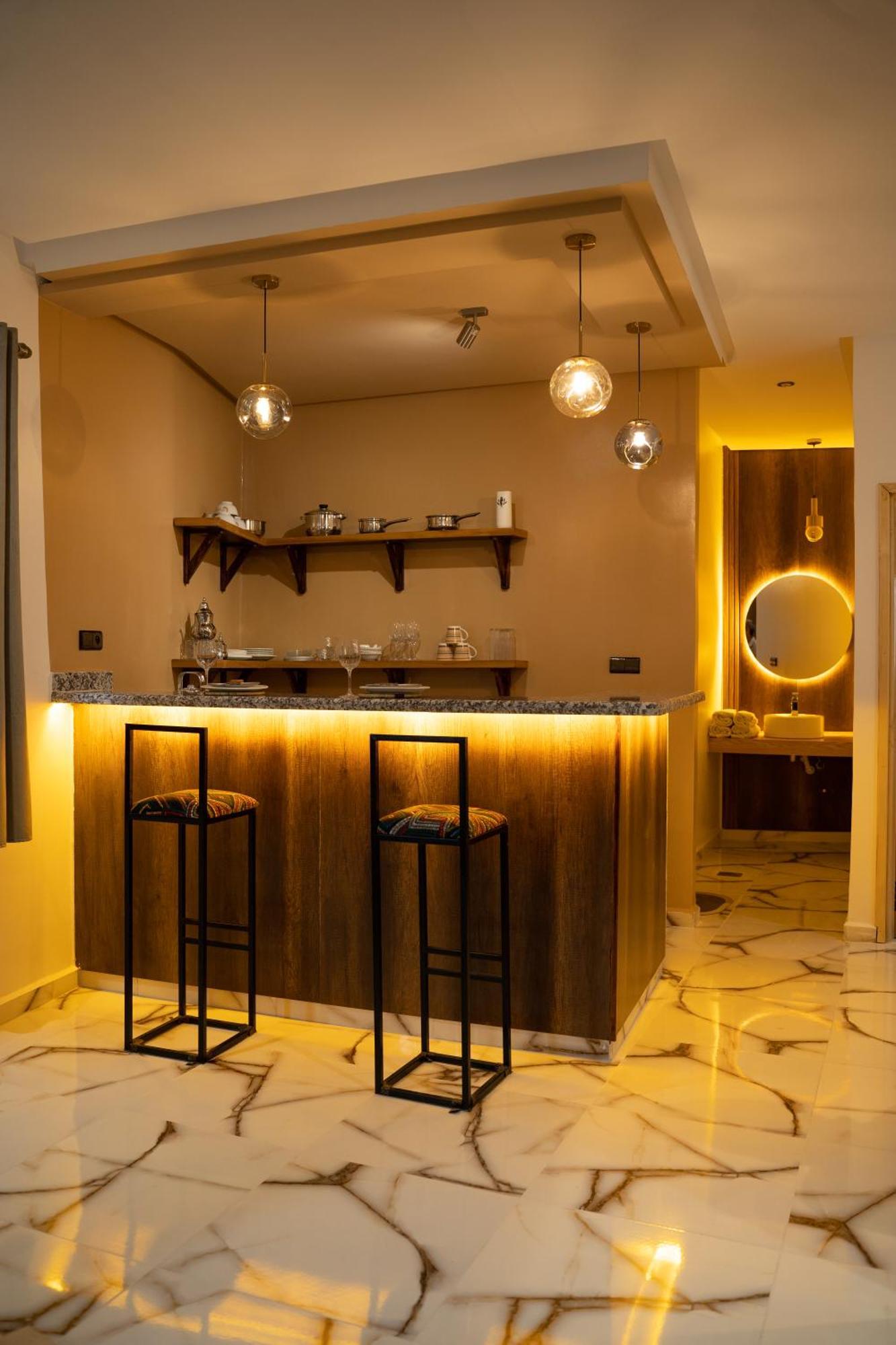 La Terrassa Appartement Climatise 艾兹鲁 外观 照片