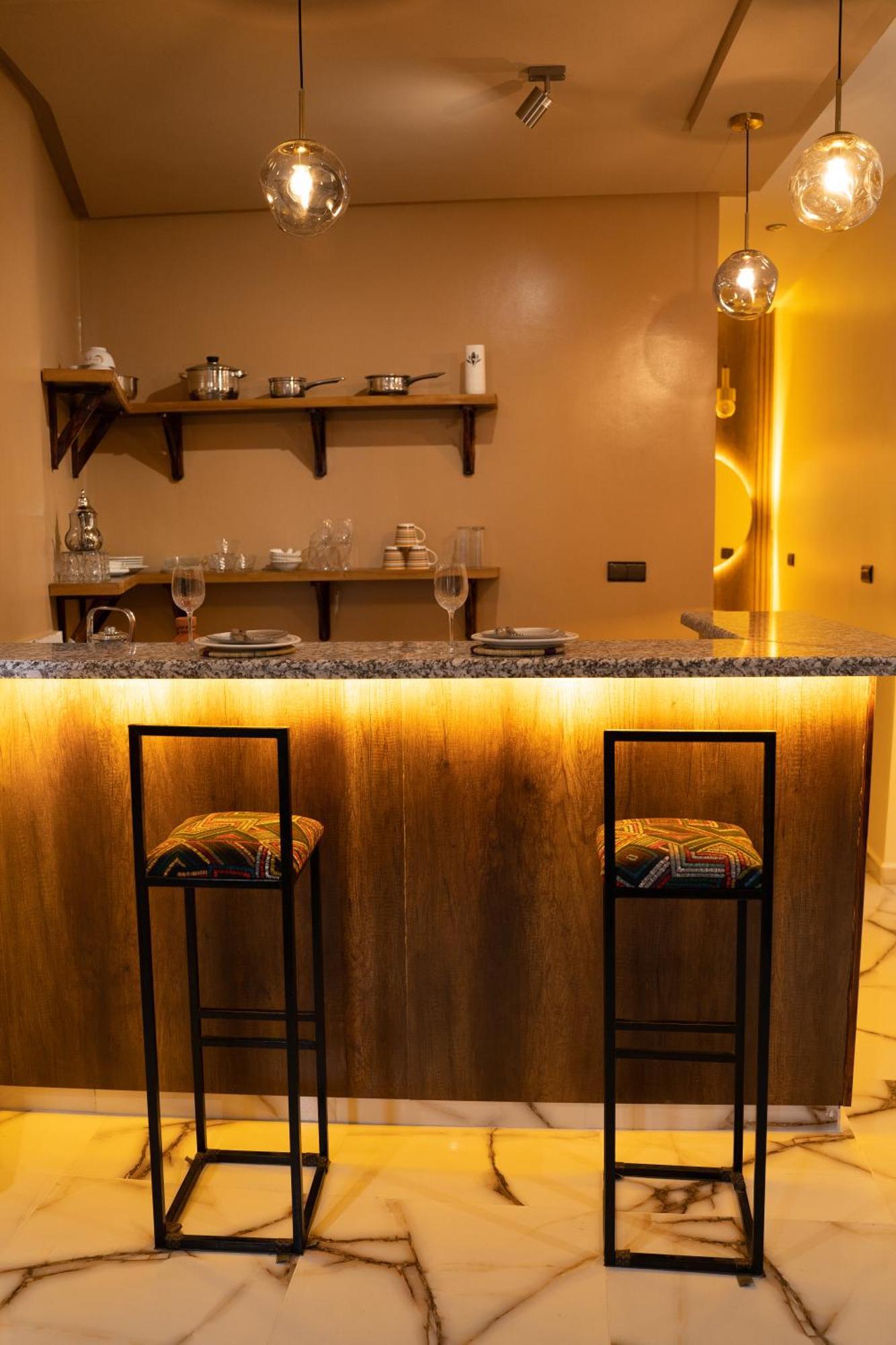La Terrassa Appartement Climatise 艾兹鲁 外观 照片
