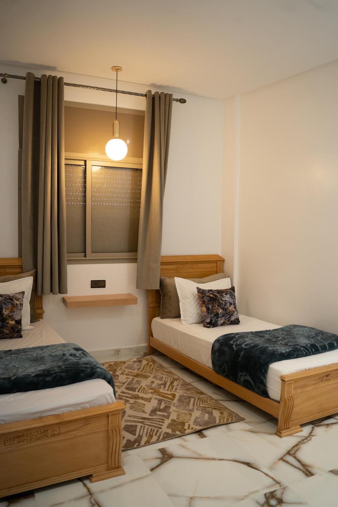 La Terrassa Appartement Climatise 艾兹鲁 外观 照片