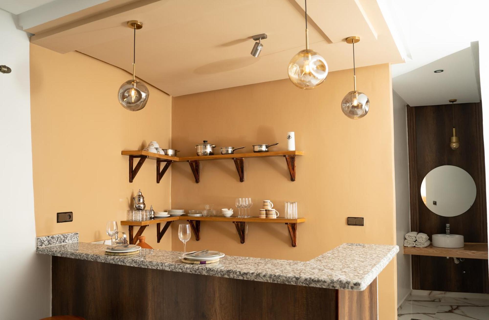 La Terrassa Appartement Climatise 艾兹鲁 外观 照片