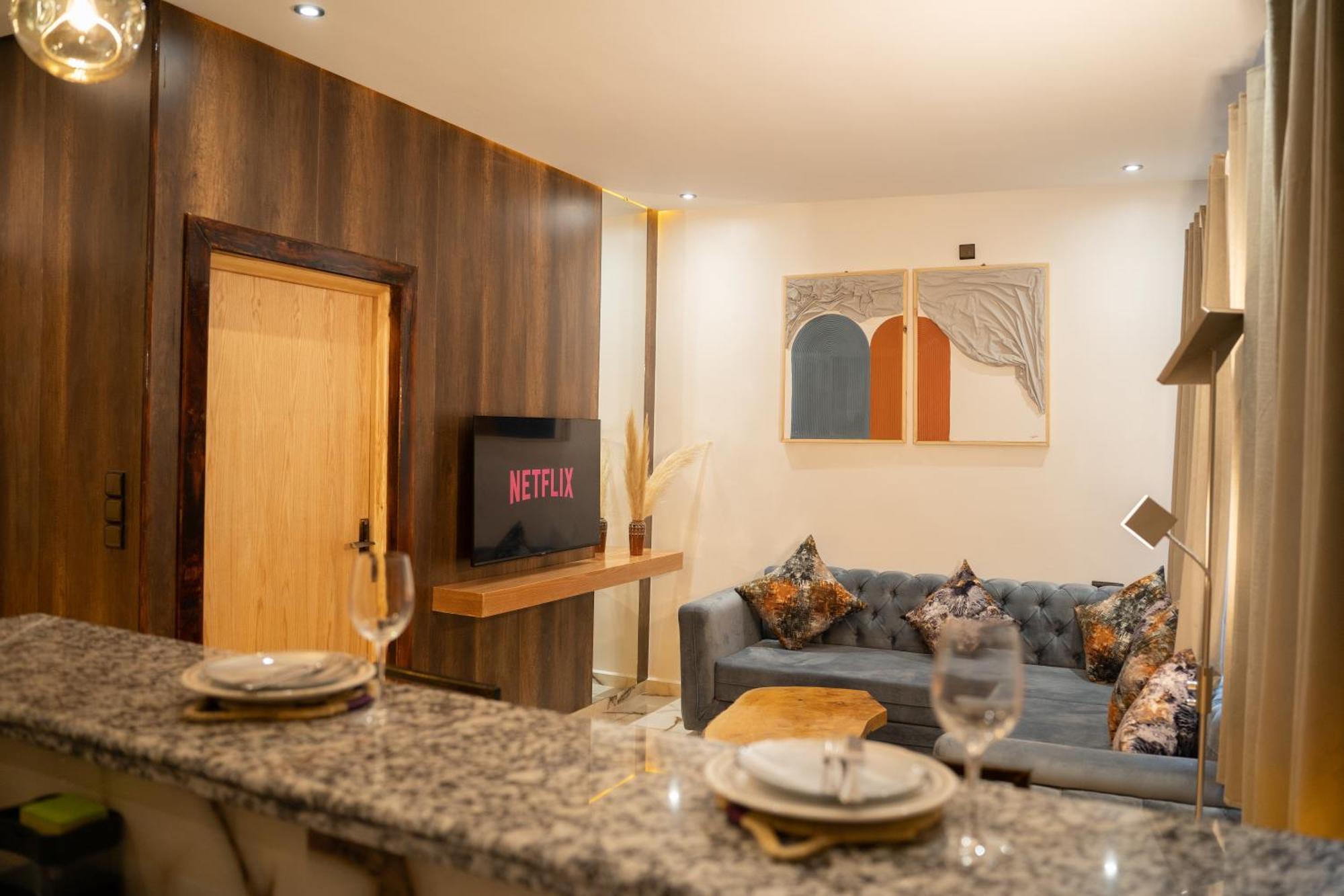 La Terrassa Appartement Climatise 艾兹鲁 外观 照片