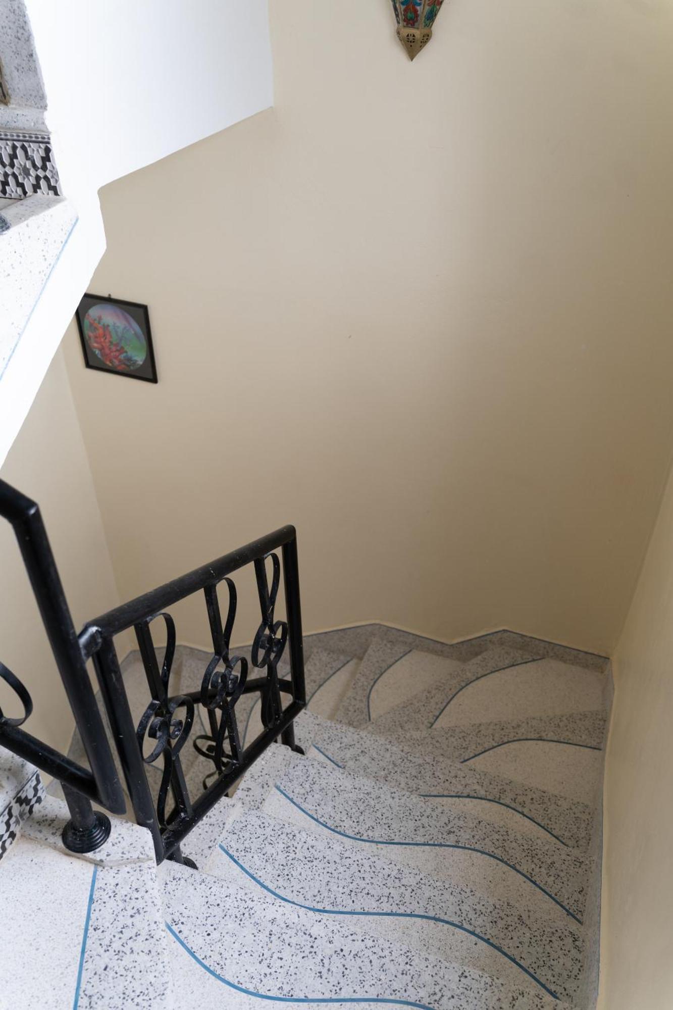 La Terrassa Appartement Climatise 艾兹鲁 外观 照片