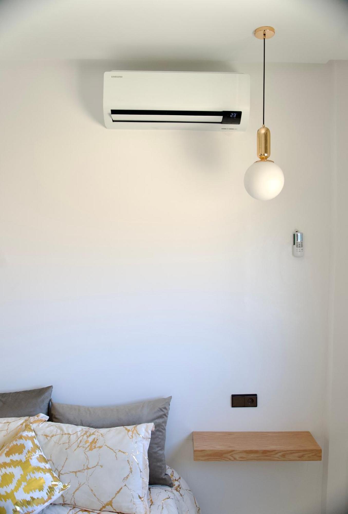 La Terrassa Appartement Climatise 艾兹鲁 外观 照片